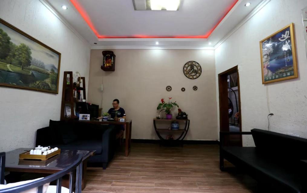 Fenghuang Little Bear Family Guest House Eksteriør bilde